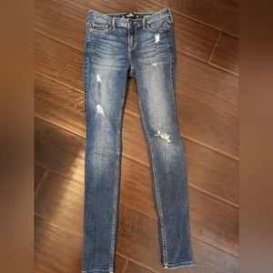 Hollister jeans, medium wash, size 3L, 26W x 32L, mid-rise, super skinny